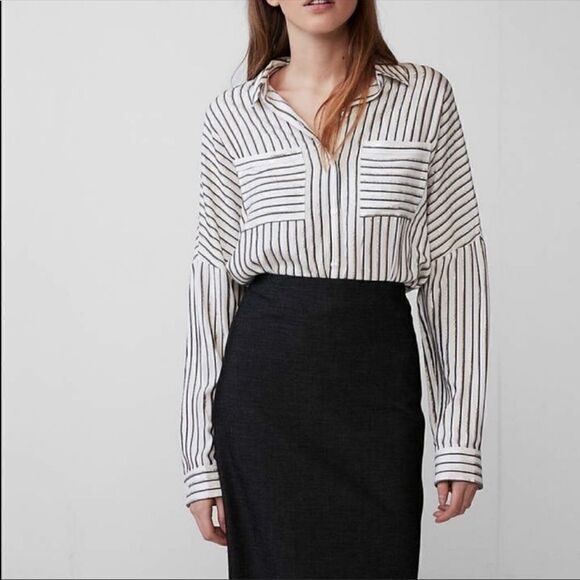 Express The Boxy Shirt Striped Button Front Shirt Blue White Gold Small - Picture 2 of 12